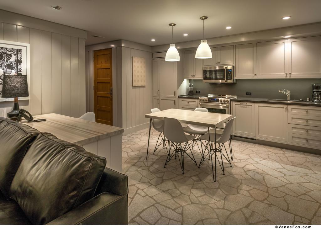 Cedar Crest Cottages Homewood Chambre photo