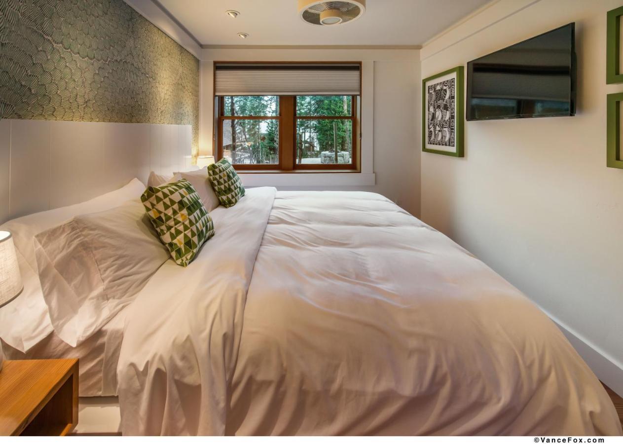 Cedar Crest Cottages Homewood Chambre photo